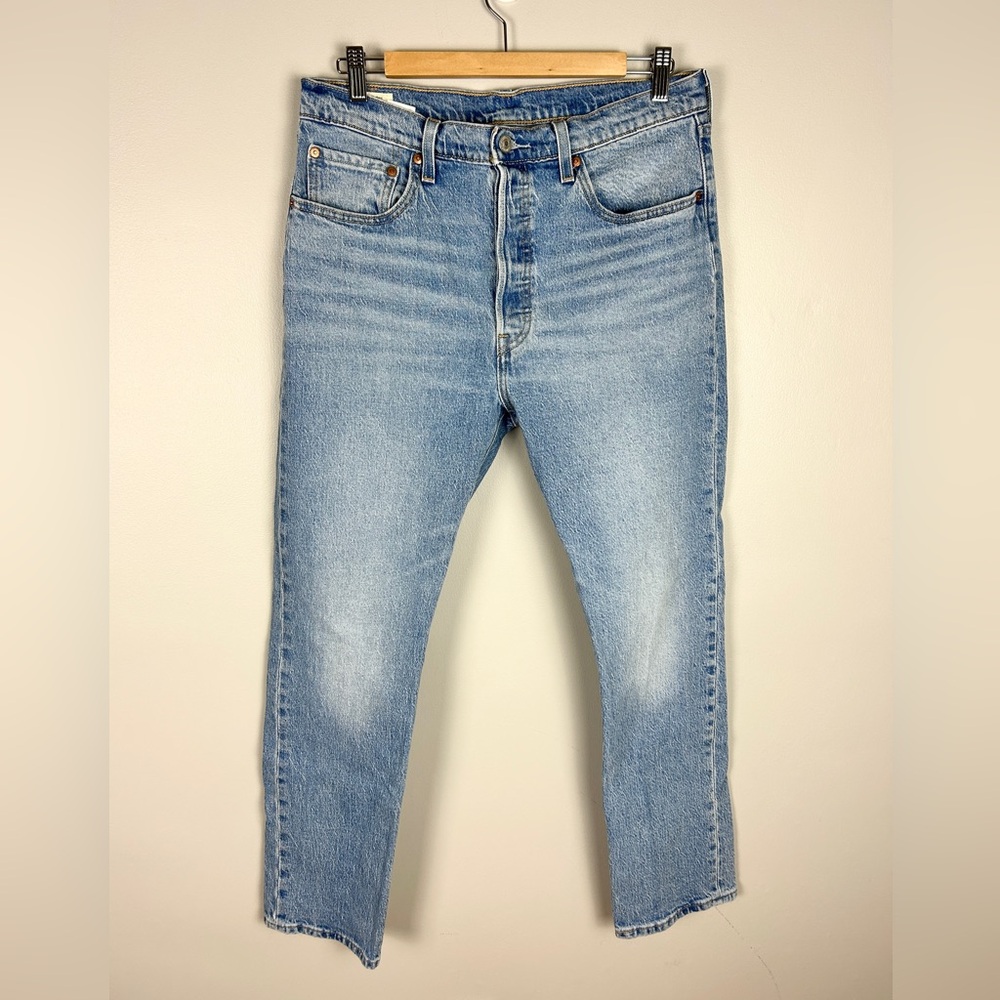 LEVI'S 501s Light Wash Premium Size 31 High Rise‎ Straight Leg Cotton Classic
